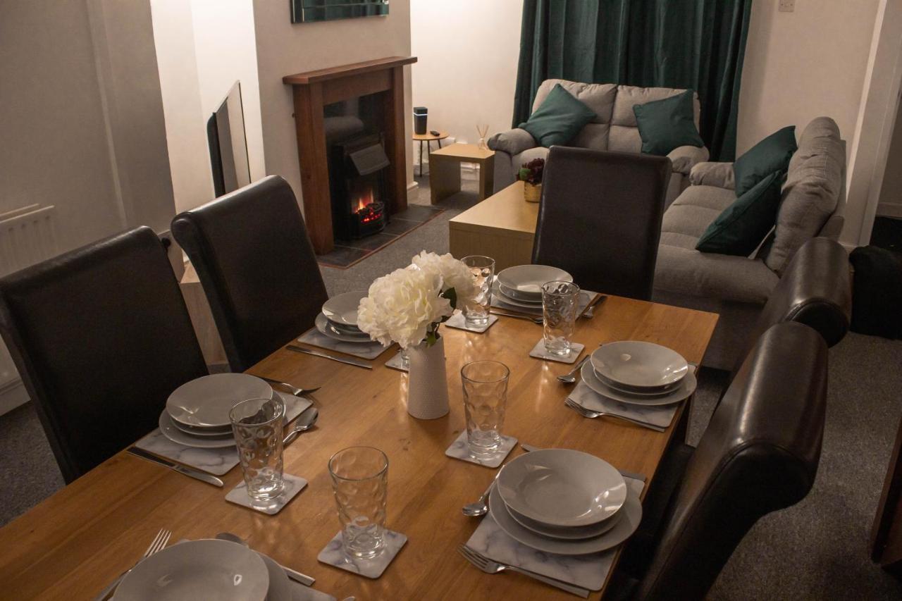 Business Friendly 3Br Home - King Size Beds & Centrally Located Swansea Eksteriør bilde