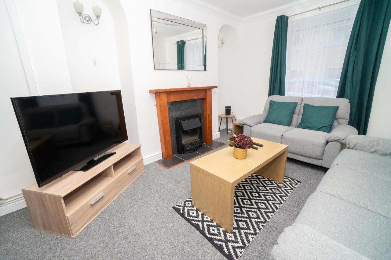 Business Friendly 3Br Home - King Size Beds & Centrally Located Swansea Eksteriør bilde